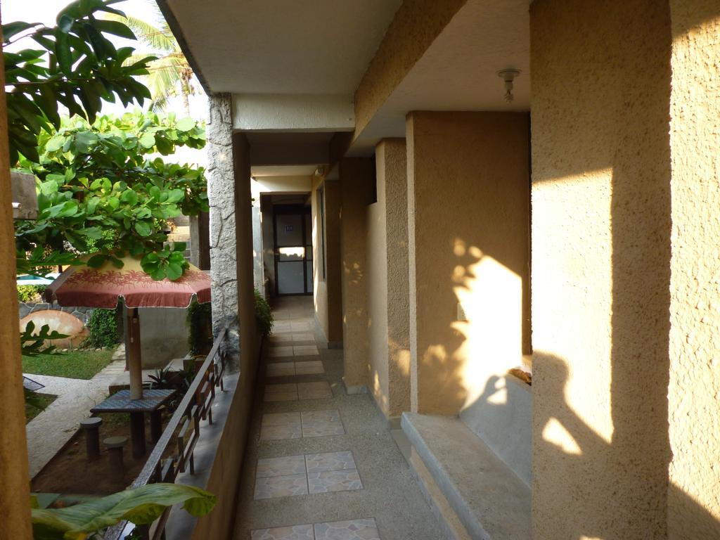 Hotel Bigu ปูแอร์โตเอสกอนดิโด ภายนอก รูปภาพ